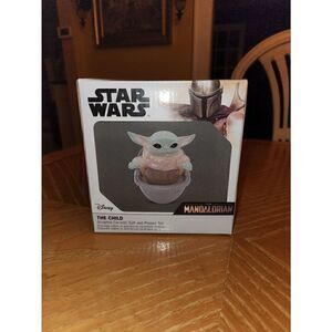 Star Wars baby yoda the child salt and pepper shakers.